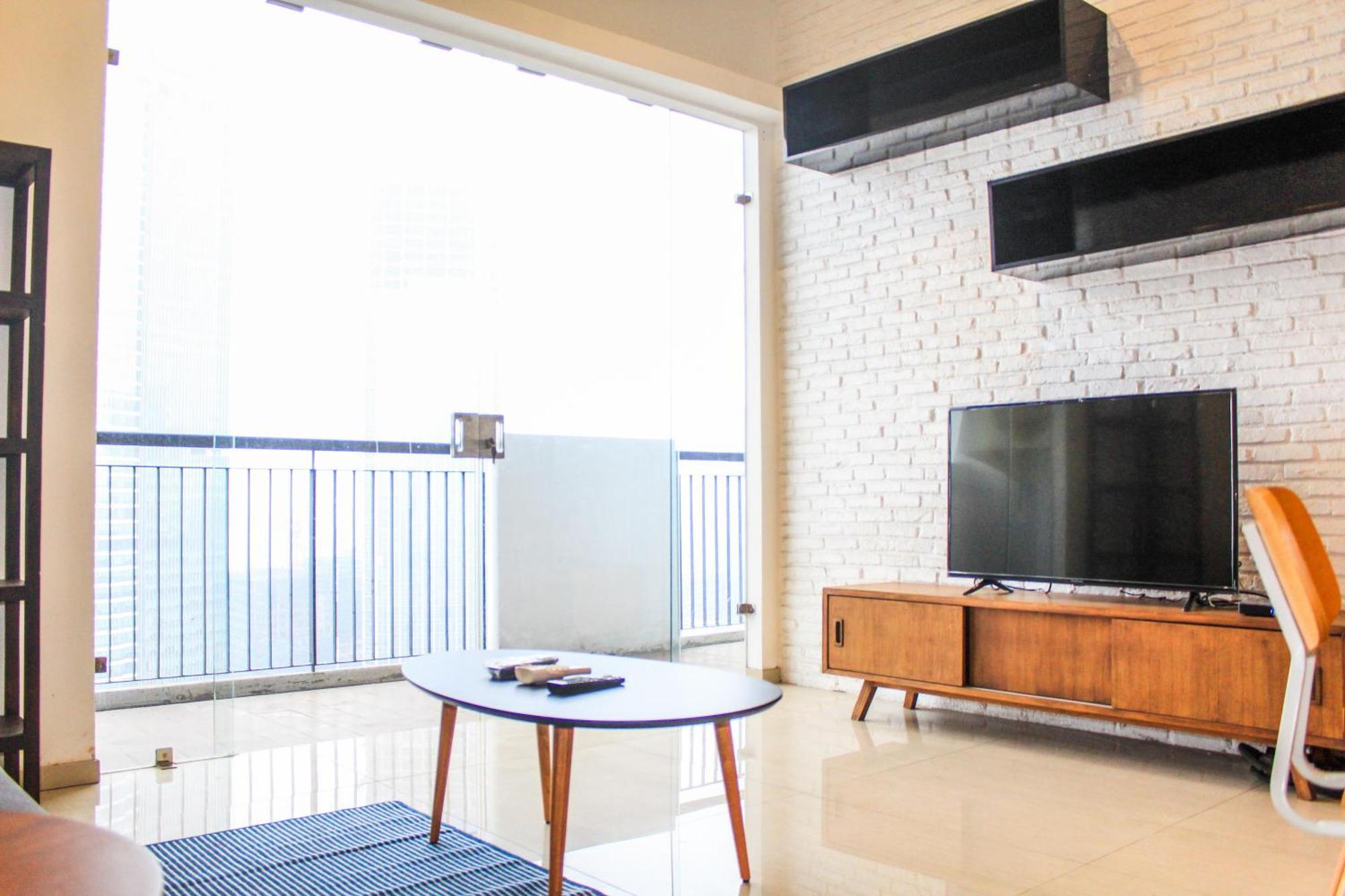 Homey And Warm 3br At Ambassade Residences By Travelio Pangsapuri